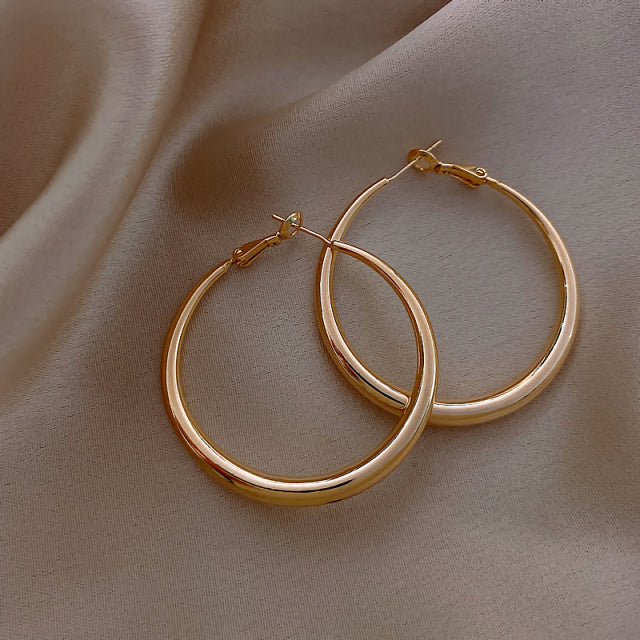 2020 New Classic Copper Alloy Smooth Metal Hoop Earrings For Woman Fashion Korean Jewelry Temperament Girl&#39;s Daily Wear Earrings